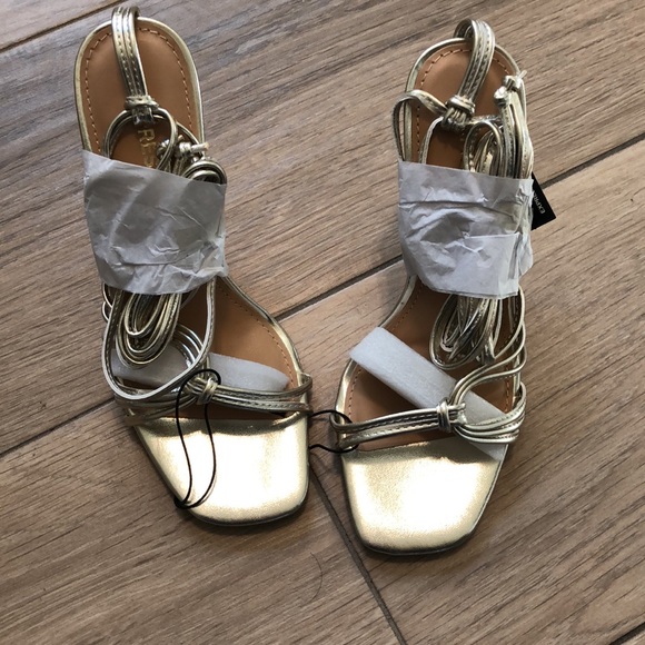 Strappy lace-up heeled sandals - Picture 3 of 7